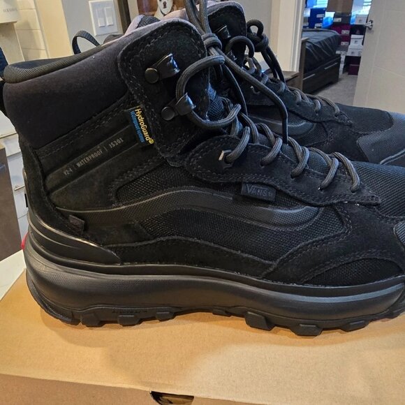 Vans MTE Crestline Waterproof Black Hiking Boots Shoes Men's Size 13 NEW - Picture 1 of 9